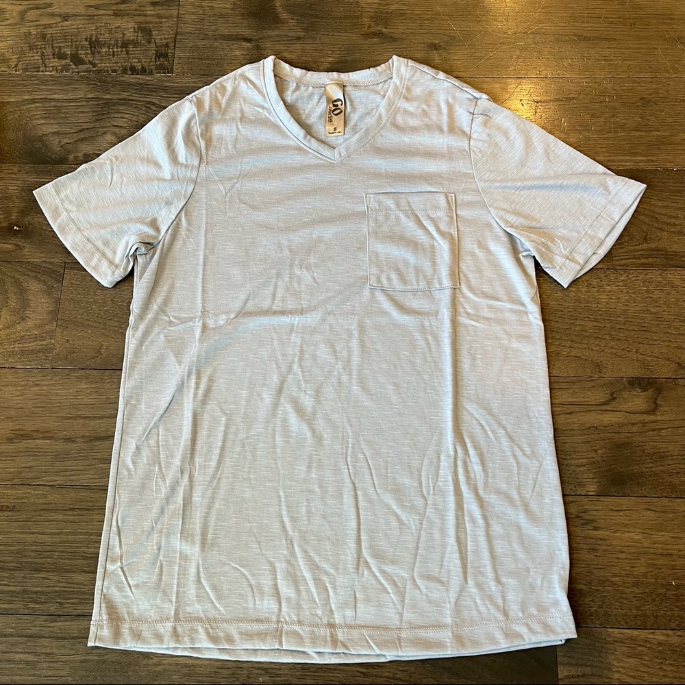 Buy 2 Get 1 Free NWOT Go Couture Unisex Tee Shirt